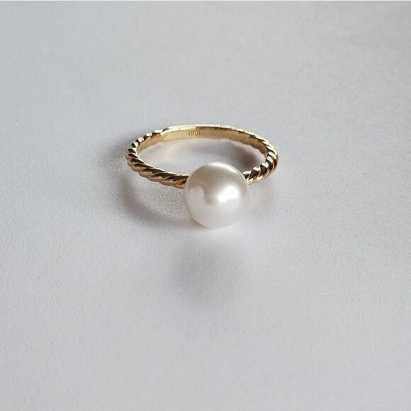 Handcrafted Jewelry - White South Sea Pearl Rope Ring / 14k Yellow Gold Size 7